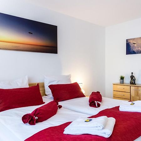 Apartment Eastside Mit 3 Zimmern Fur Bis Zu 5 Personen Mit Balkon ฟรีดริชส์ฮาเฟน ภายนอก รูปภาพ