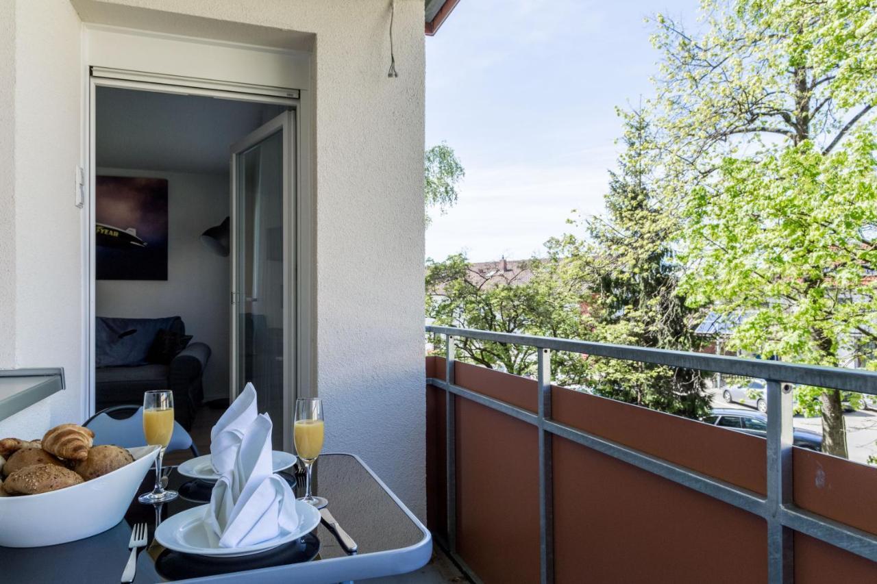 Apartment Eastside Mit 3 Zimmern Fur Bis Zu 5 Personen Mit Balkon ฟรีดริชส์ฮาเฟน ภายนอก รูปภาพ
