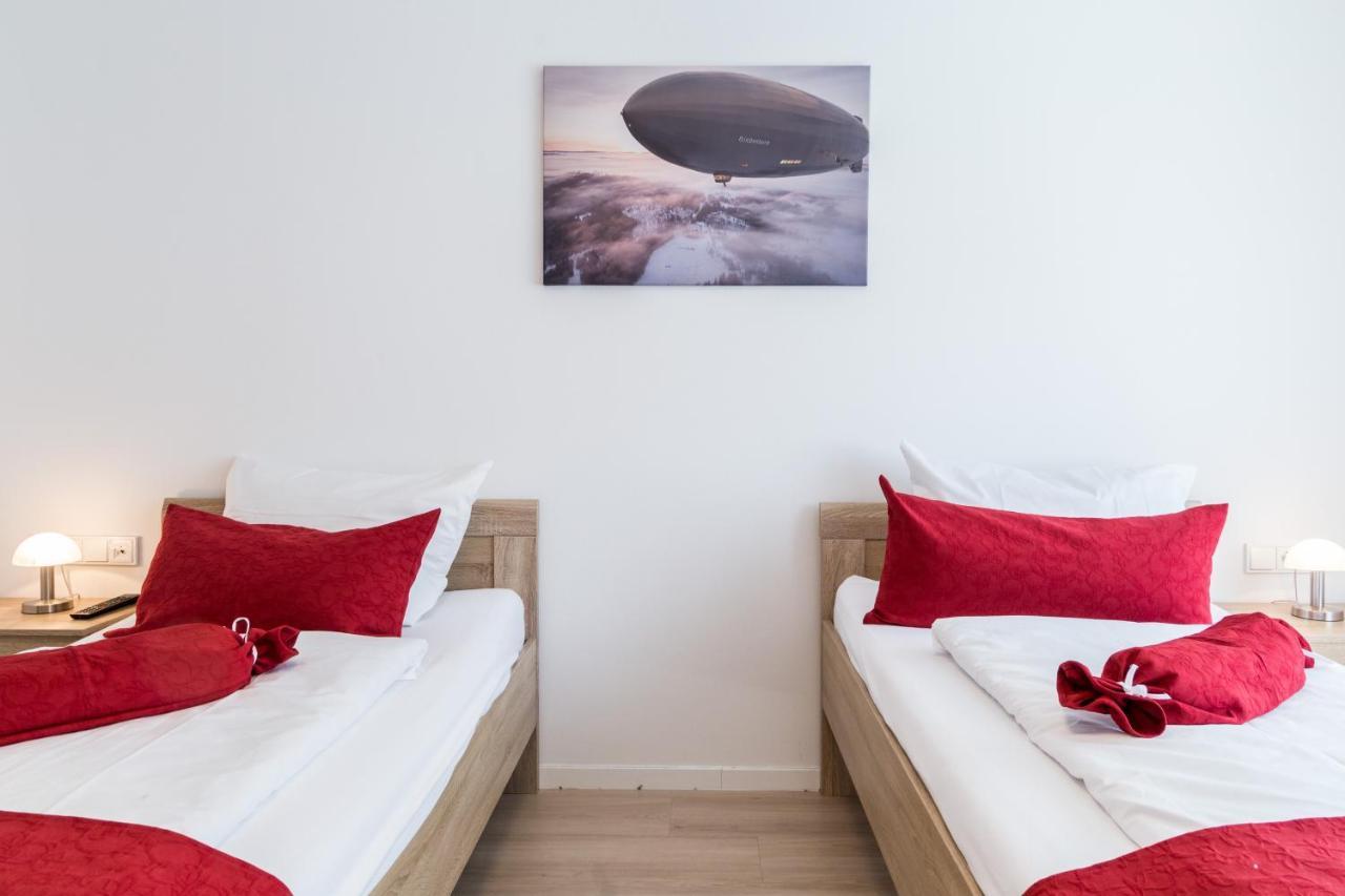 Apartment Eastside Mit 3 Zimmern Fur Bis Zu 5 Personen Mit Balkon ฟรีดริชส์ฮาเฟน ภายนอก รูปภาพ